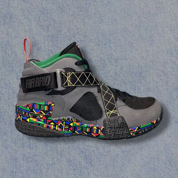 Nike Air Raid “Peace” Outdoor Basketball Sneakers, Men Size 9.5 main image 6